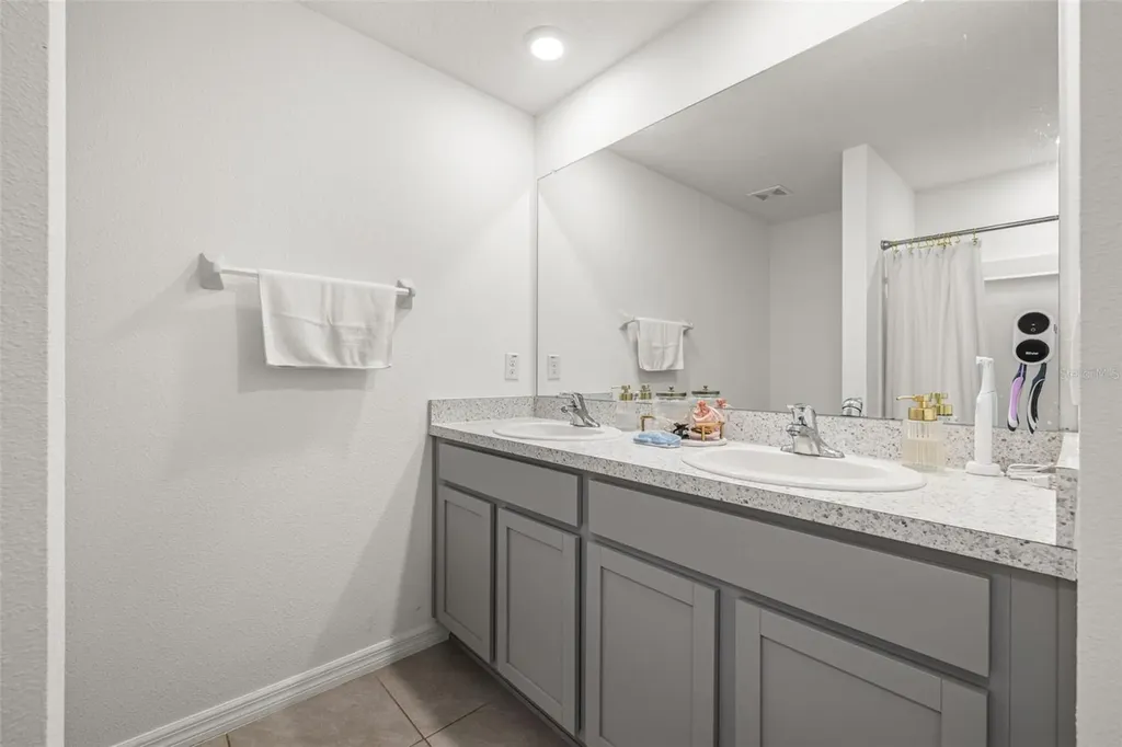 13581 Mount Ivy Court Dade City FL 33525