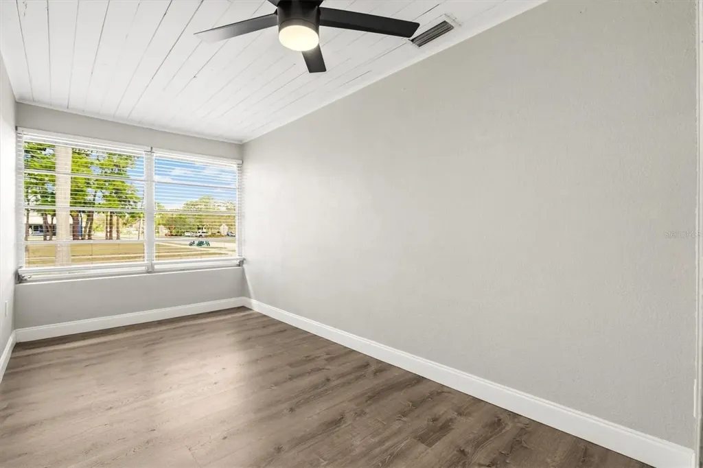 2586 Tami Sola Street Sarasota FL 34237