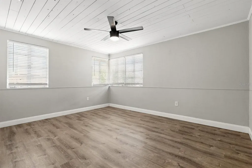 2586 Tami Sola Street Sarasota FL 34237