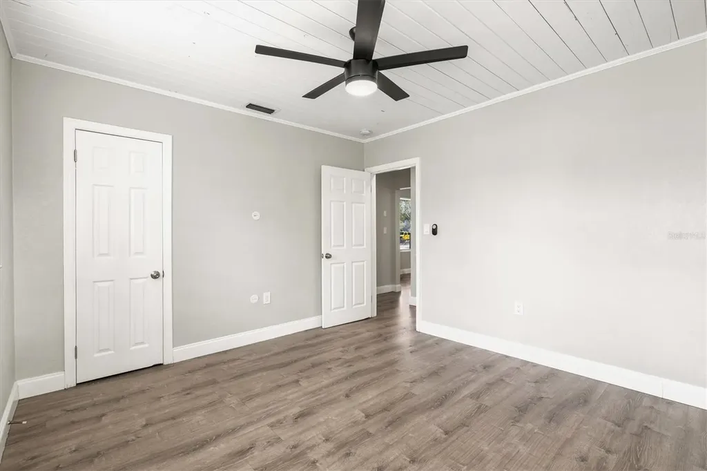 2586 Tami Sola Street Sarasota FL 34237