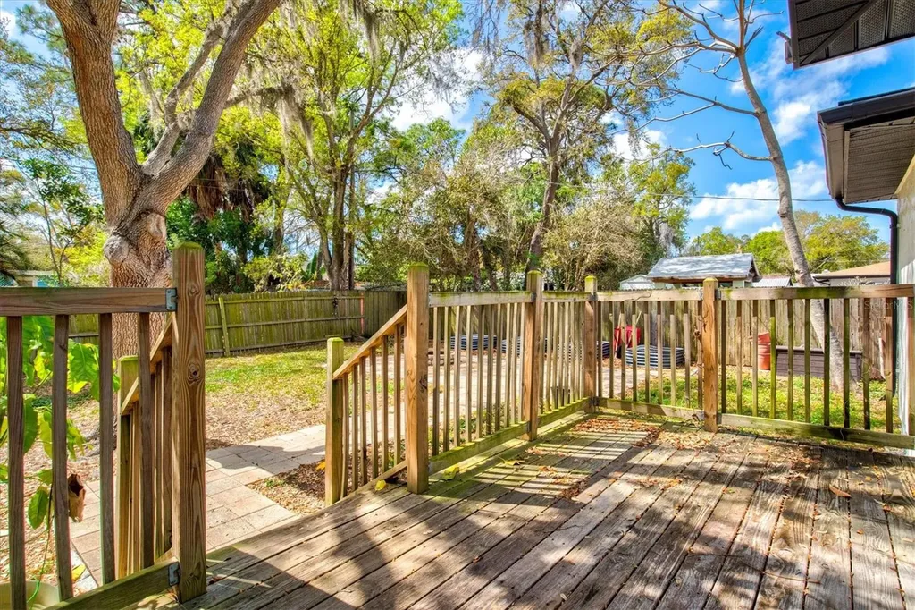 2586 Tami Sola Street Sarasota FL 34237