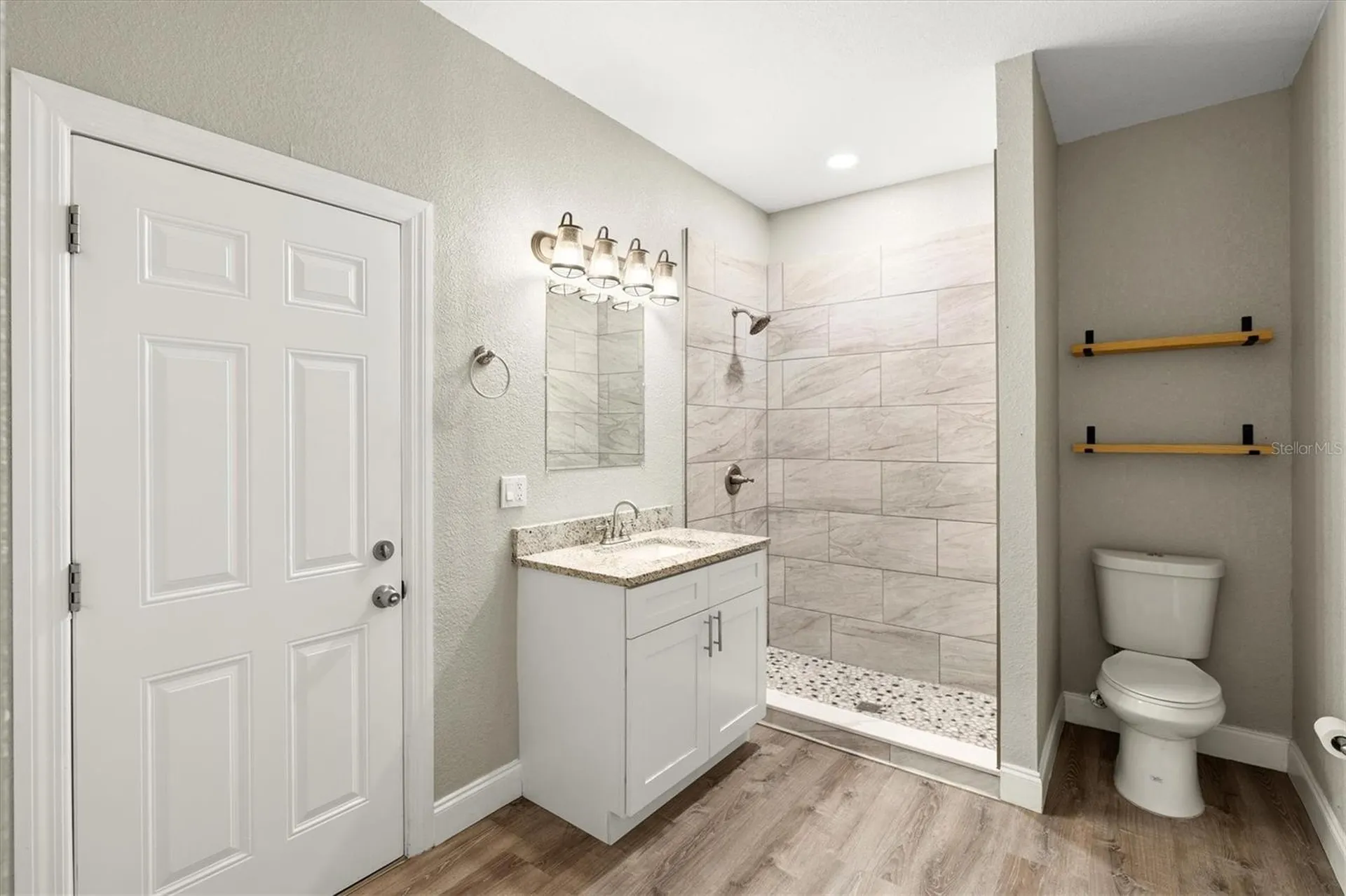 2586 Tami Sola Street Sarasota FL 34237