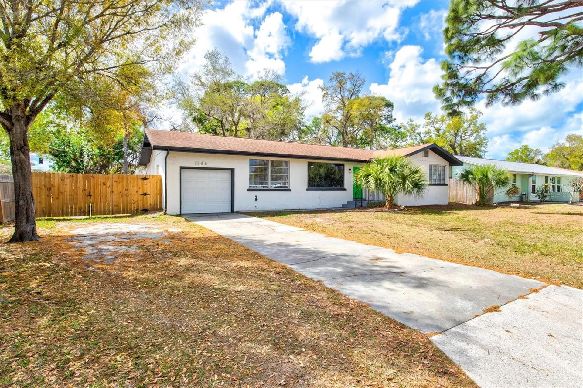2586 Tami Sola Street Sarasota FL 34237