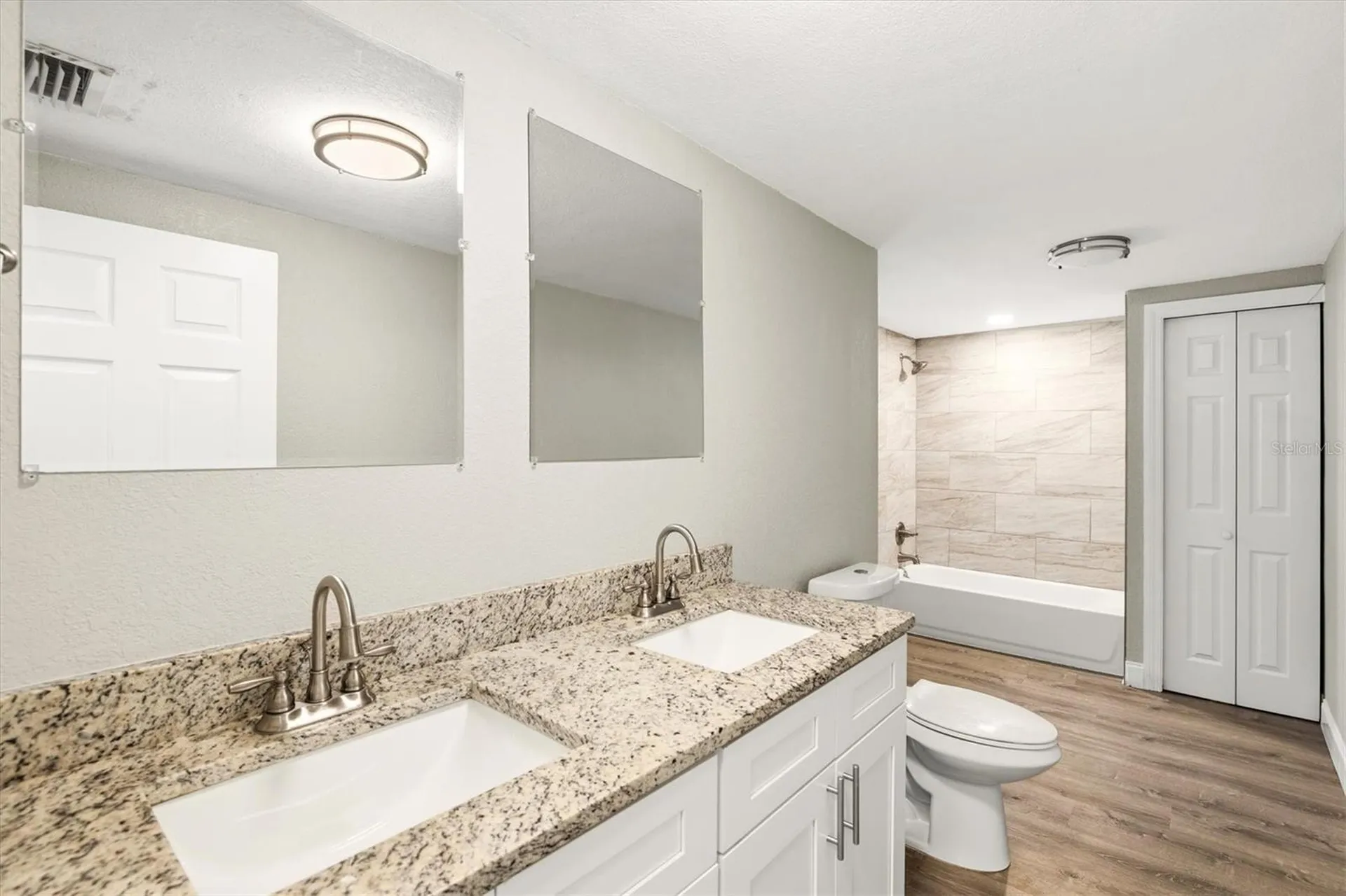 2586 Tami Sola Street Sarasota FL 34237