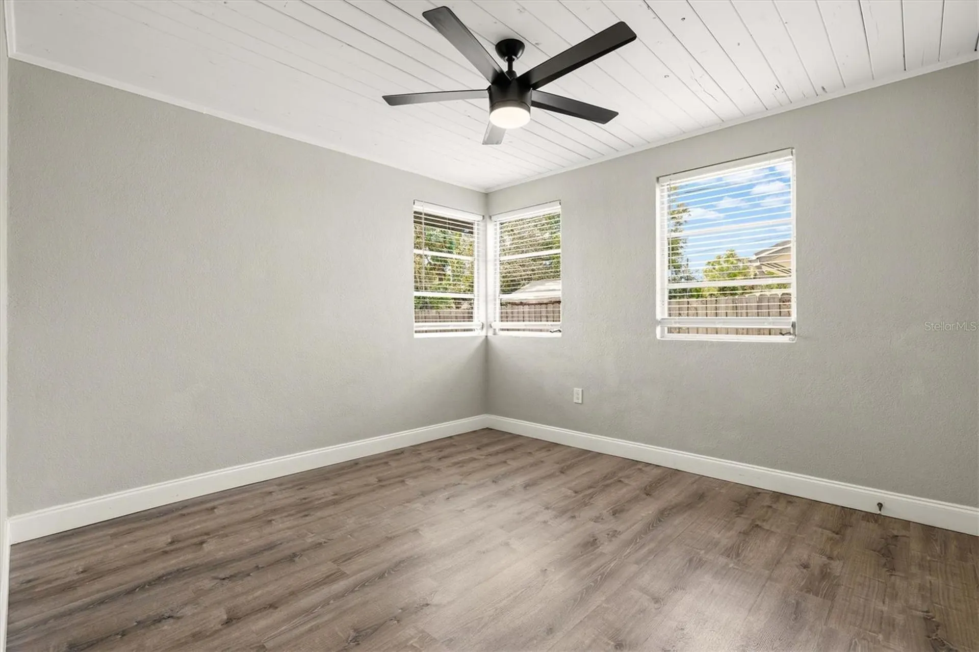 2586 Tami Sola Street Sarasota FL 34237