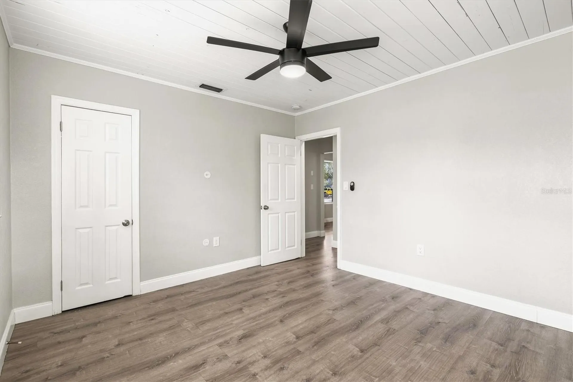 2586 Tami Sola Street Sarasota FL 34237