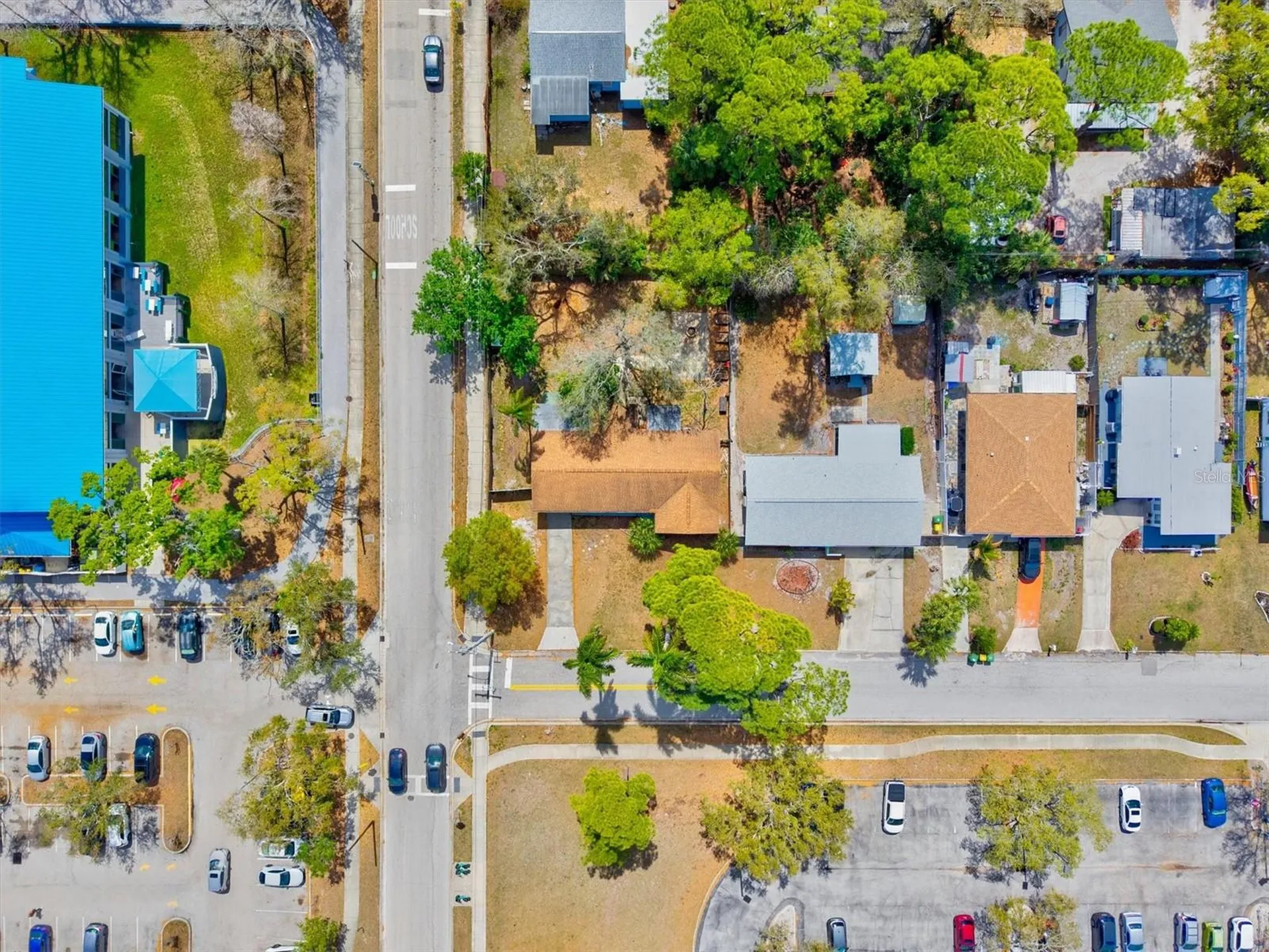 2586 Tami Sola Street Sarasota FL 34237