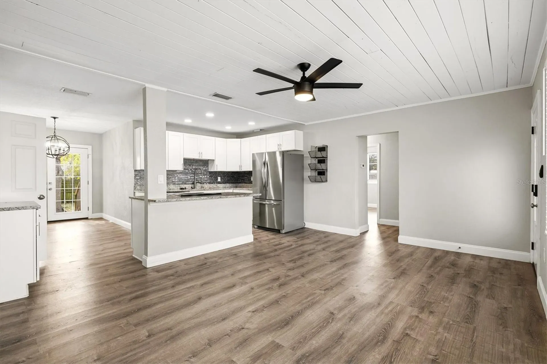 2586 Tami Sola Street Sarasota FL 34237