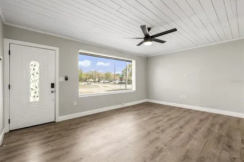 2586 Tami Sola Street Sarasota FL 34237