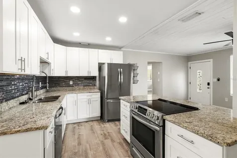 2586 Tami Sola Street Sarasota FL 34237