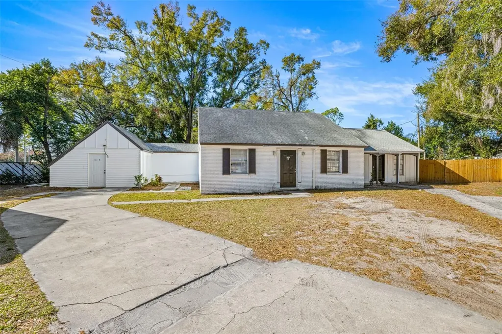 1403 College Park Lane Tampa FL 33612