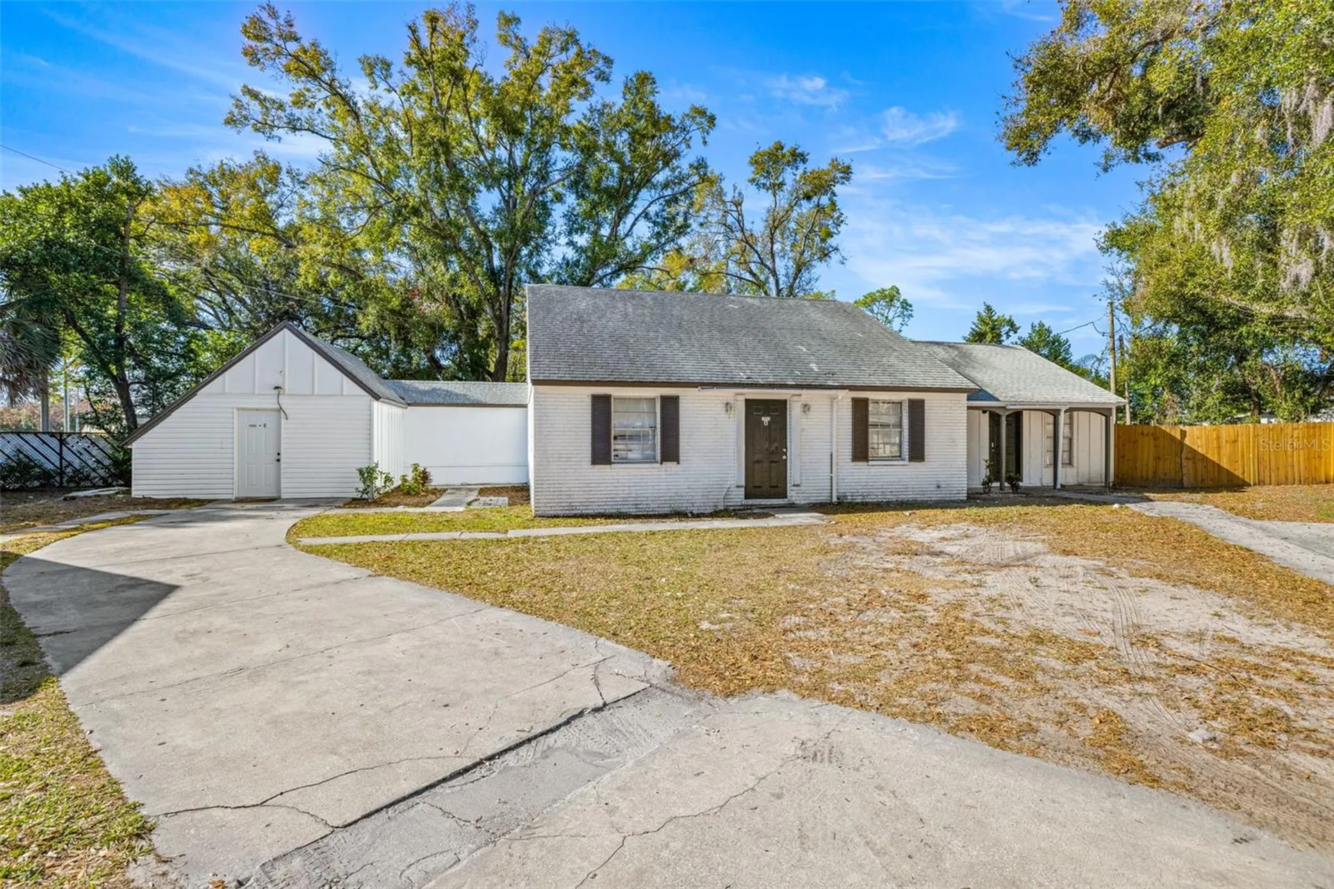 1403 College Park Lane Tampa FL 33612