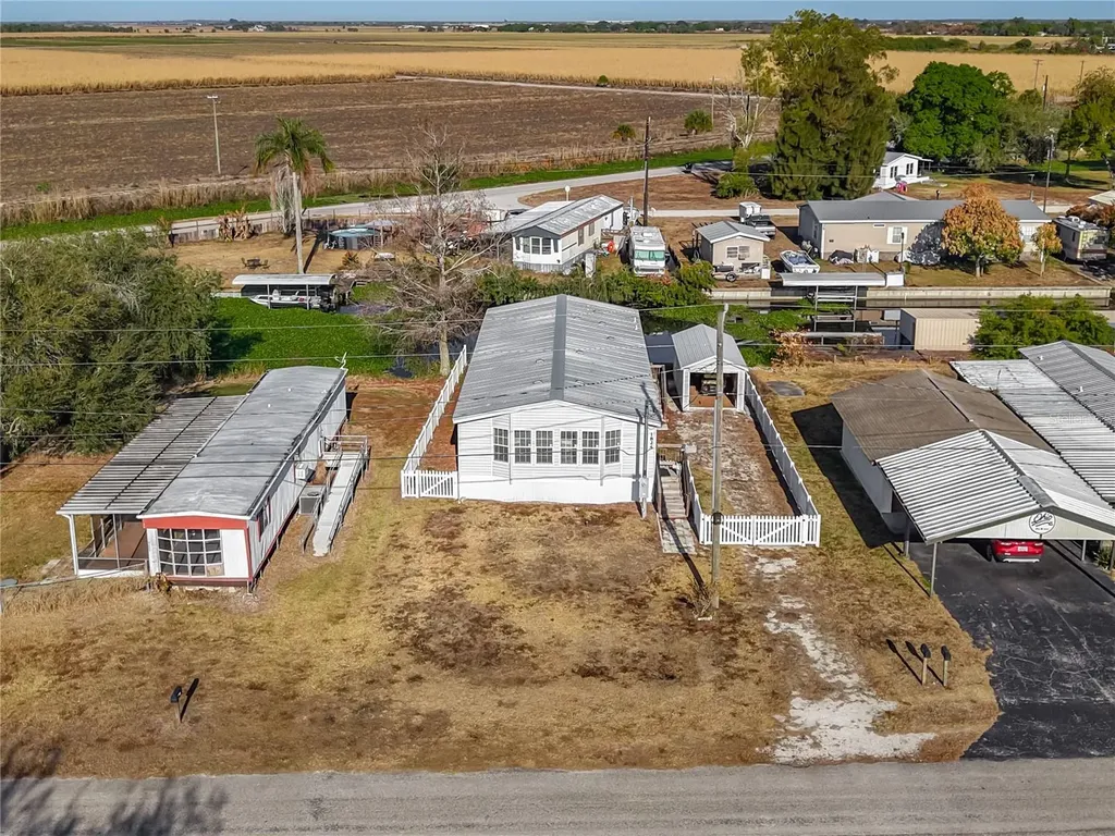 1824 Riverside Drive Moore Haven FL 33471