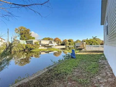 1824 Riverside Drive Moore Haven FL 33471