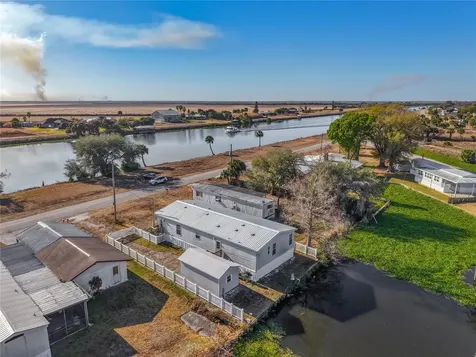 1824 Riverside Drive Moore Haven FL 33471