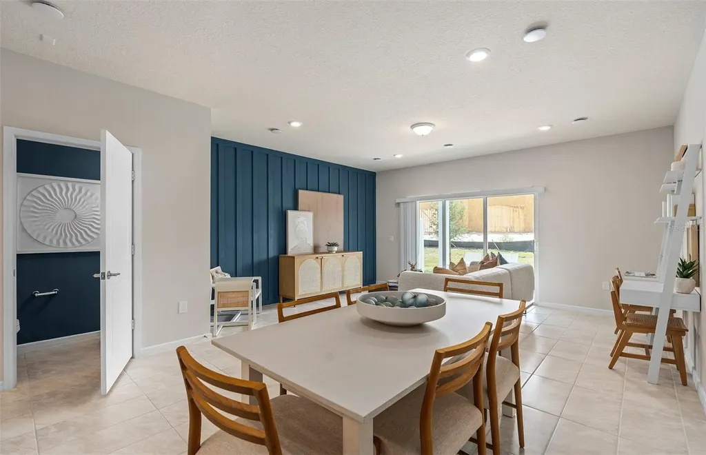 4220 Chester Springs Boulevard Davenport FL 33837