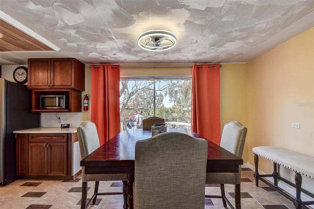 505 Riverview Lane Tarpon Springs FL 34689