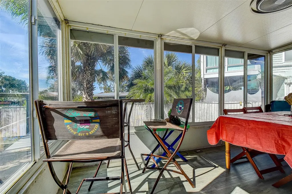 505 Riverview Lane Tarpon Springs FL 34689