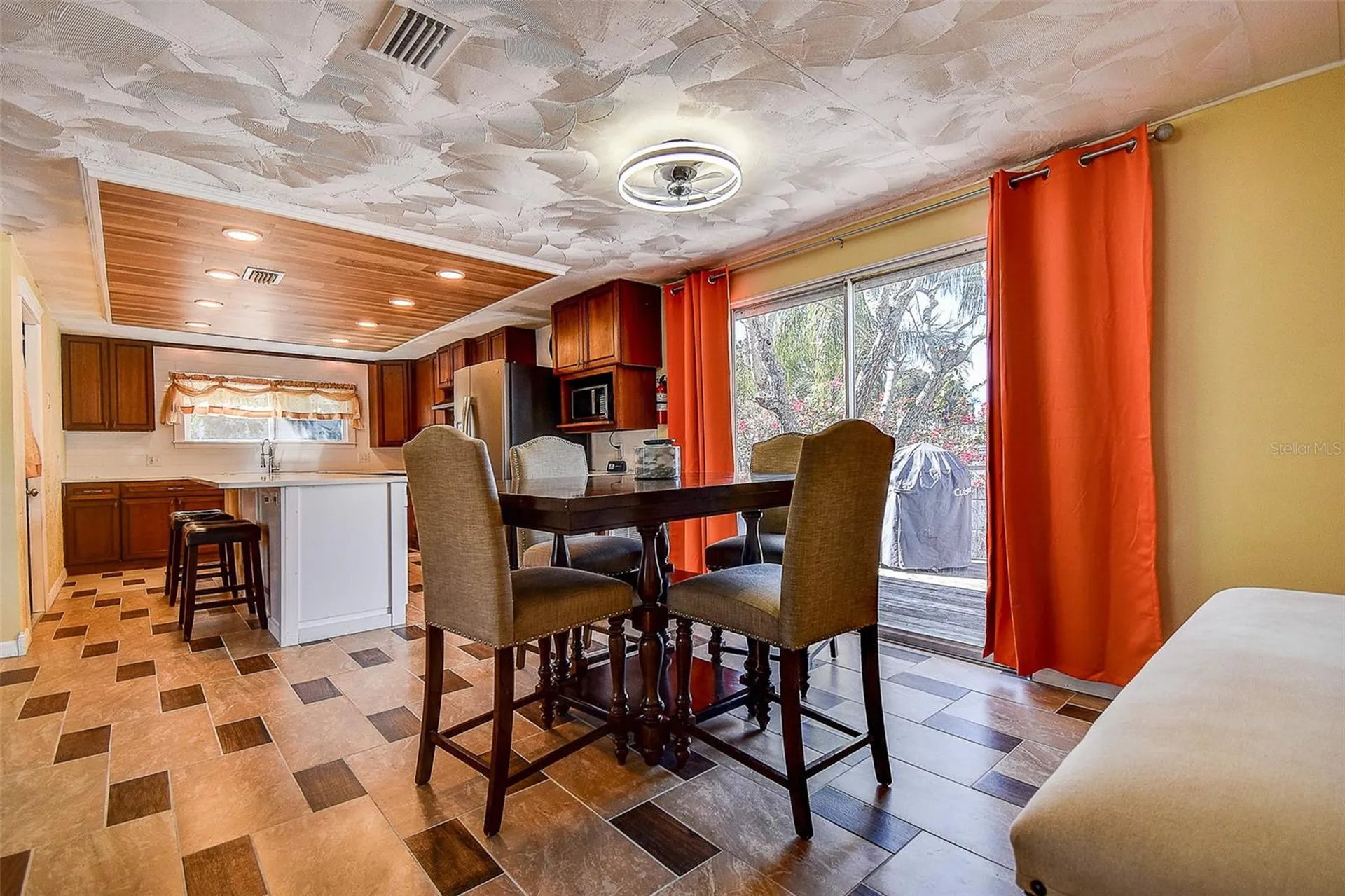 505 Riverview Lane Tarpon Springs FL 34689