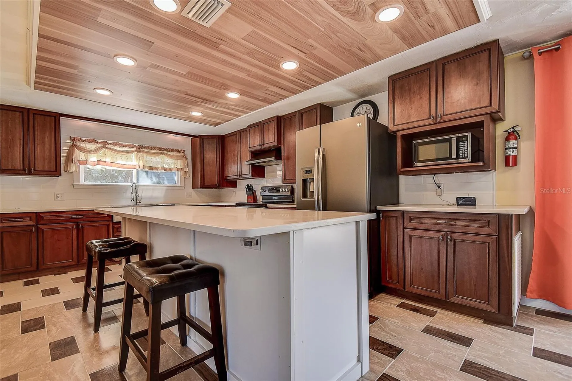 505 Riverview Lane Tarpon Springs FL 34689
