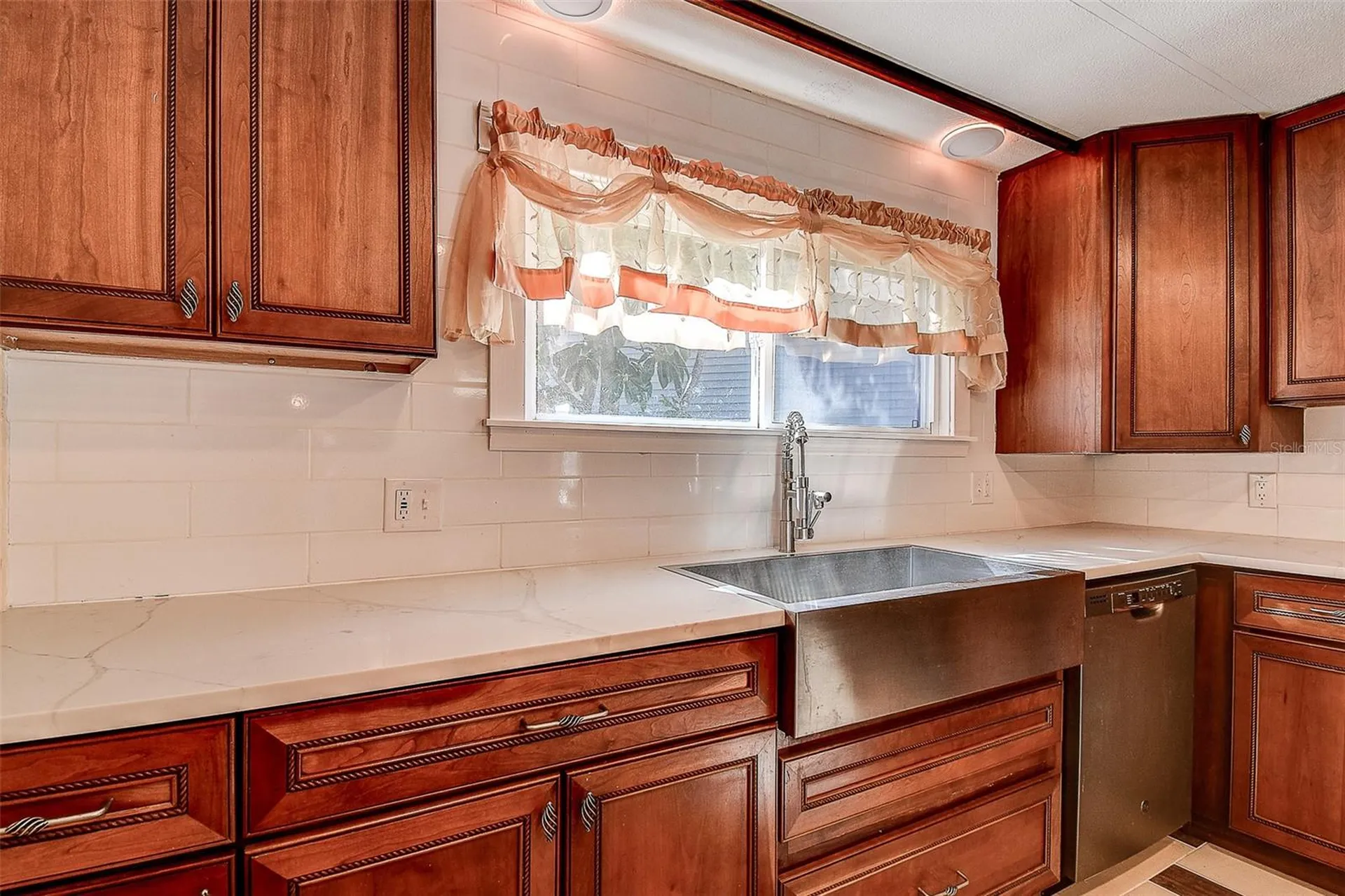 505 Riverview Lane Tarpon Springs FL 34689