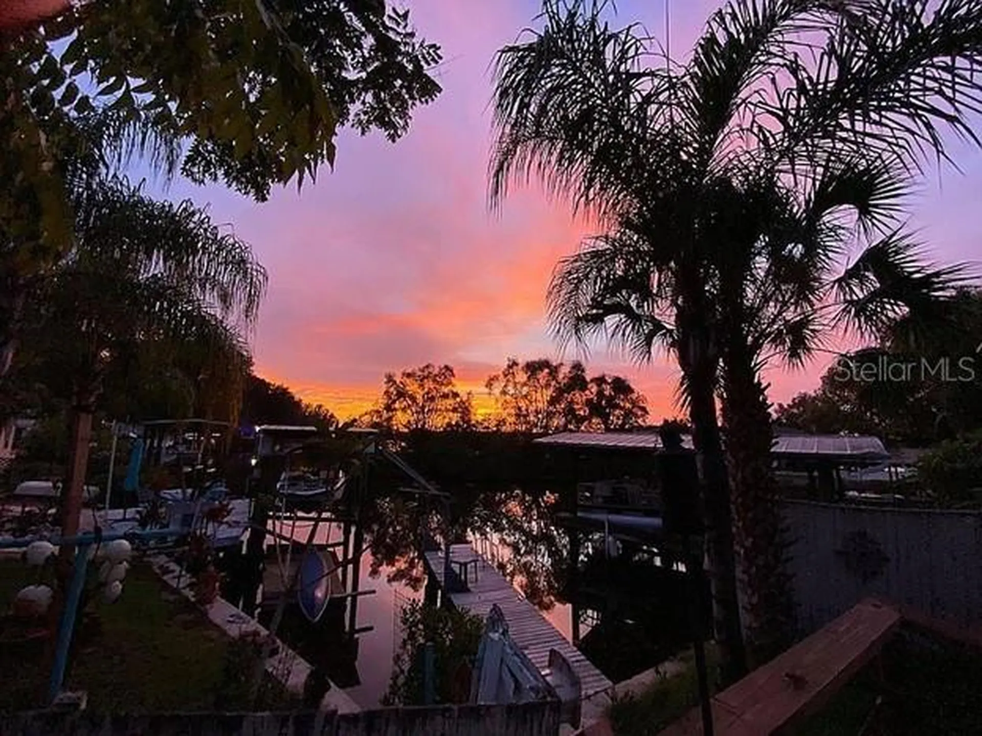 505 Riverview Lane Tarpon Springs FL 34689