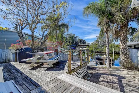 505 Riverview Lane Tarpon Springs FL 34689