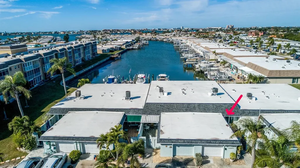 128 Boca Ciega Point Boulevard N St Petersburg FL 33708