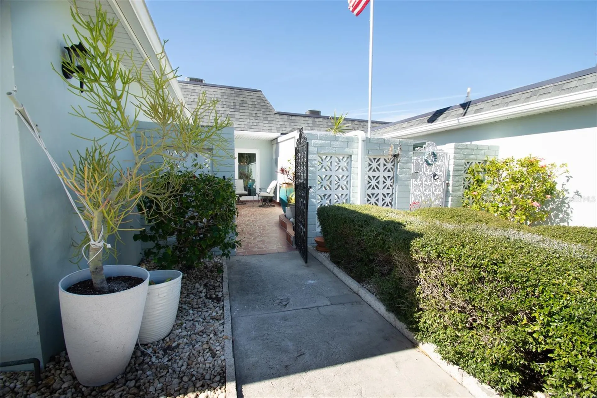 128 Boca Ciega Point Boulevard N St Petersburg FL 33708