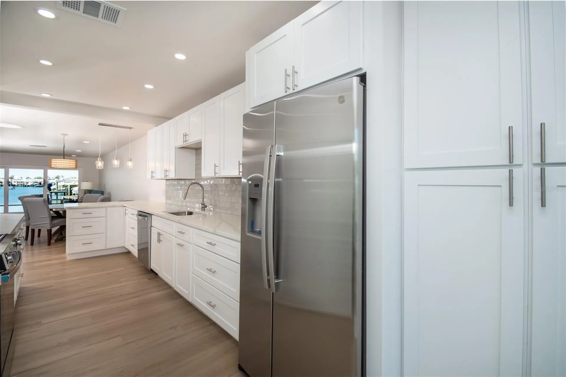 128 Boca Ciega Point Boulevard N St Petersburg FL 33708