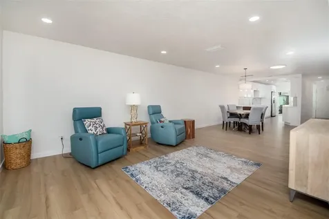 128 Boca Ciega Point Boulevard N St Petersburg FL 33708