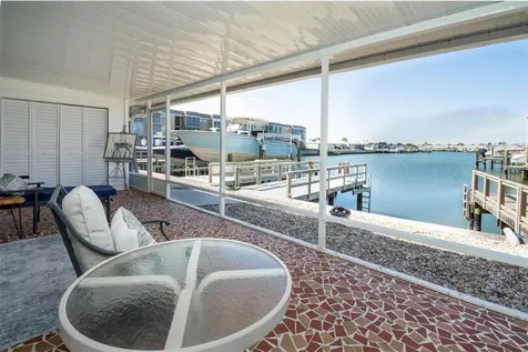 128 Boca Ciega Point Boulevard N St Petersburg FL 33708