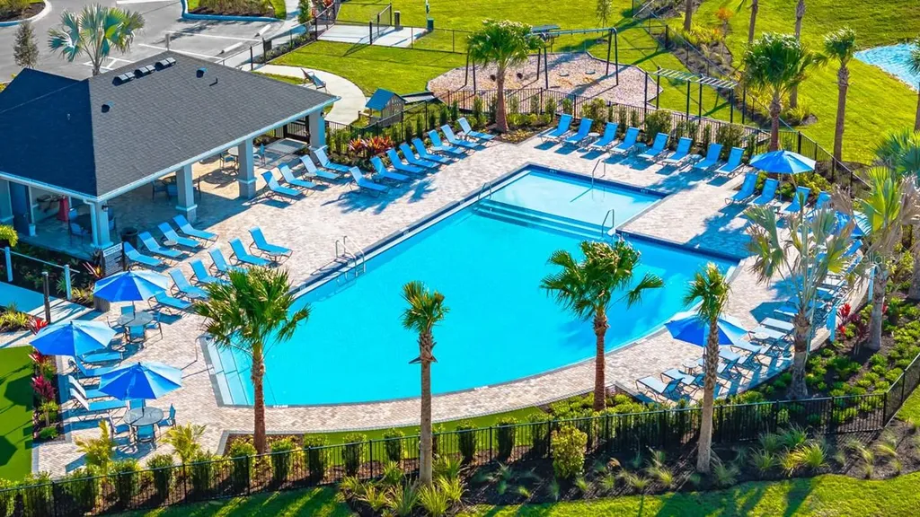 717 Steel Drive Apollo Beach FL 33572