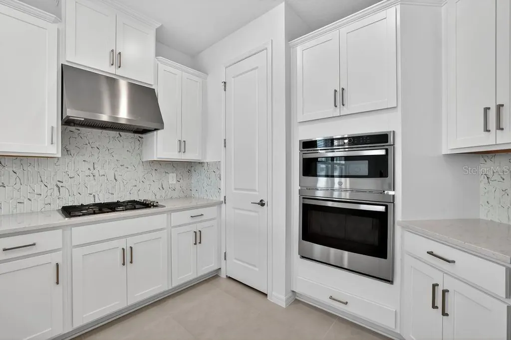 717 Steel Drive Apollo Beach FL 33572