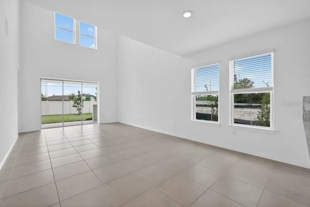 717 Steel Drive Apollo Beach FL 33572