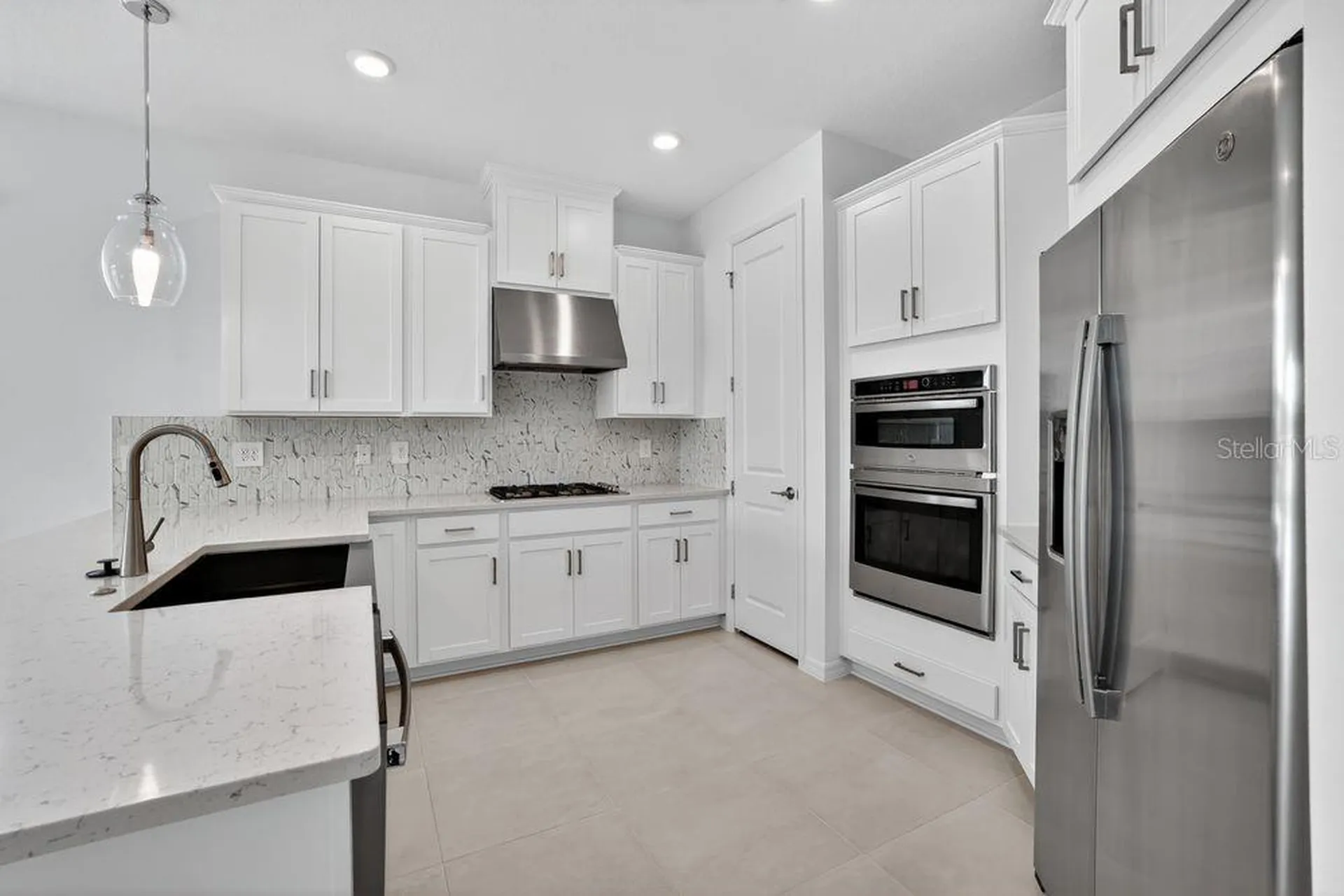 717 Steel Drive Apollo Beach FL 33572