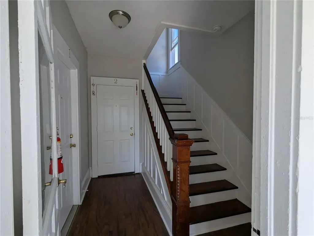 127 S Peninsula Daytona Beach FL 32118