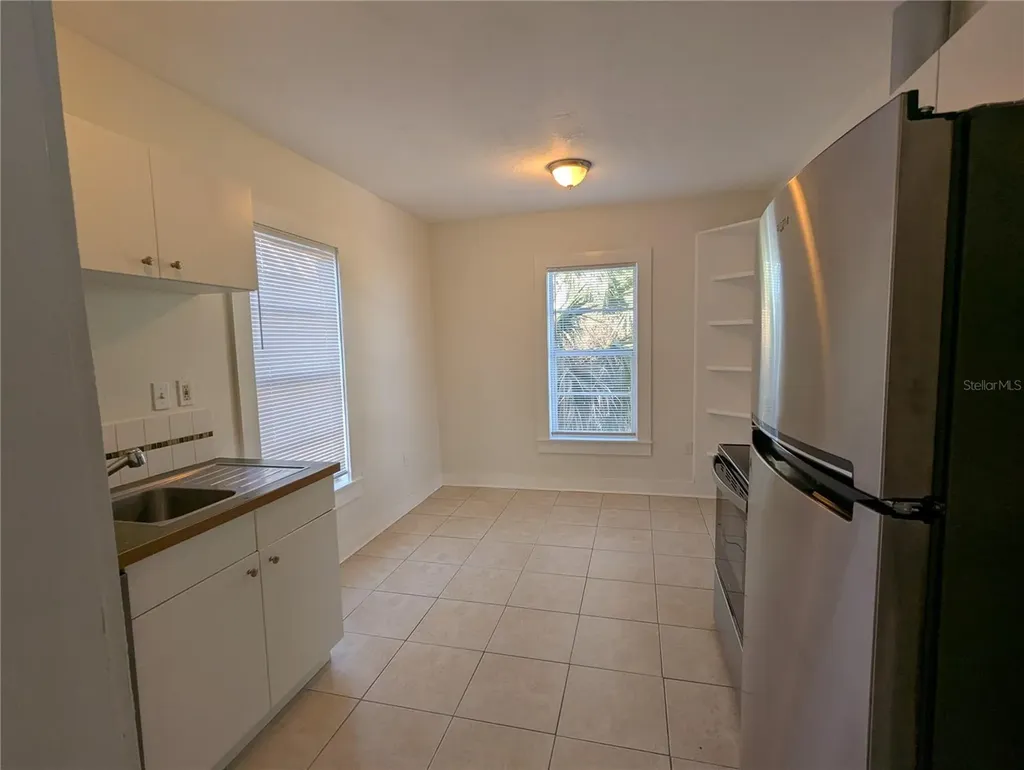 127 S Peninsula Daytona Beach FL 32118