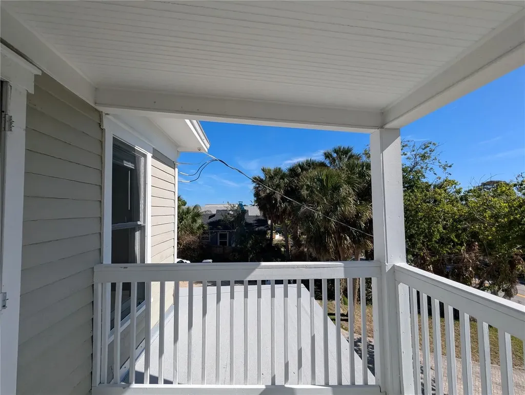 127 S Peninsula Daytona Beach FL 32118