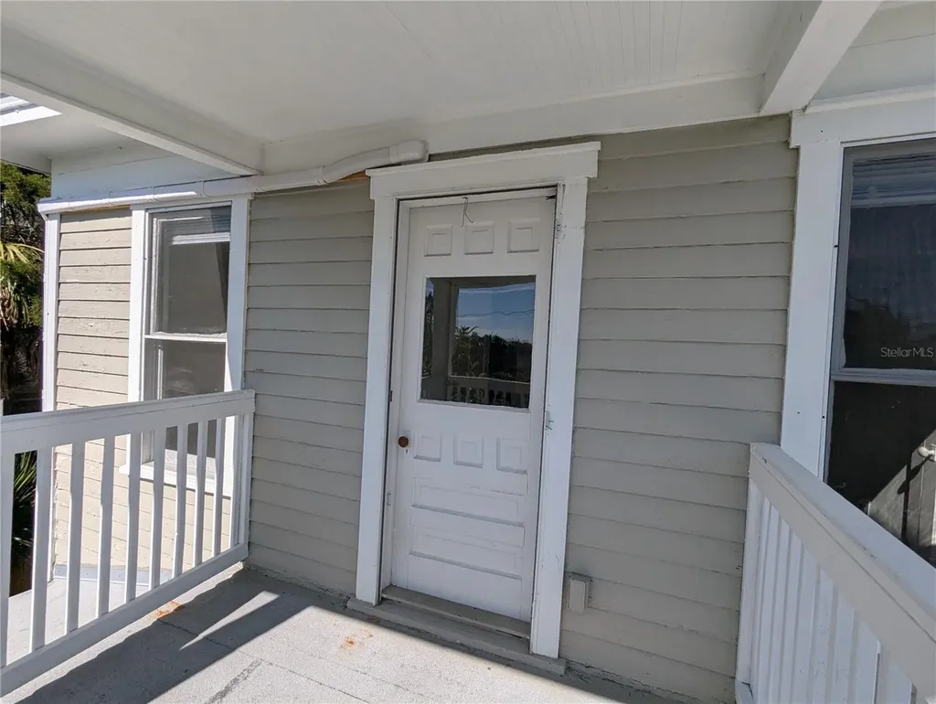 127 S Peninsula Daytona Beach FL 32118