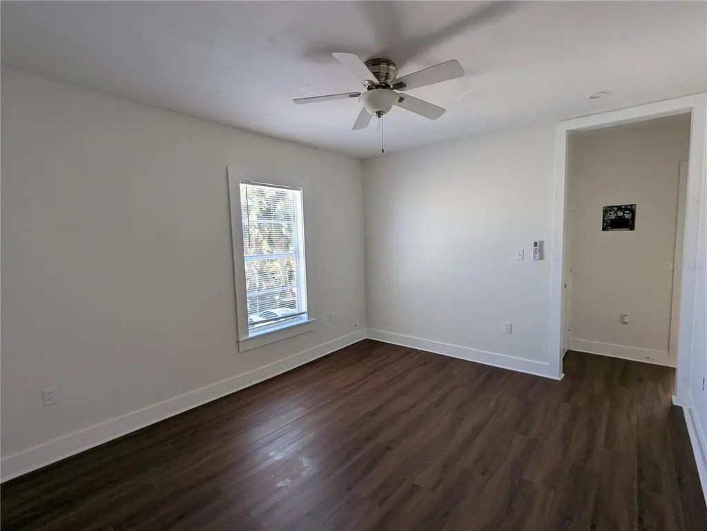 127 S Peninsula Daytona Beach FL 32118