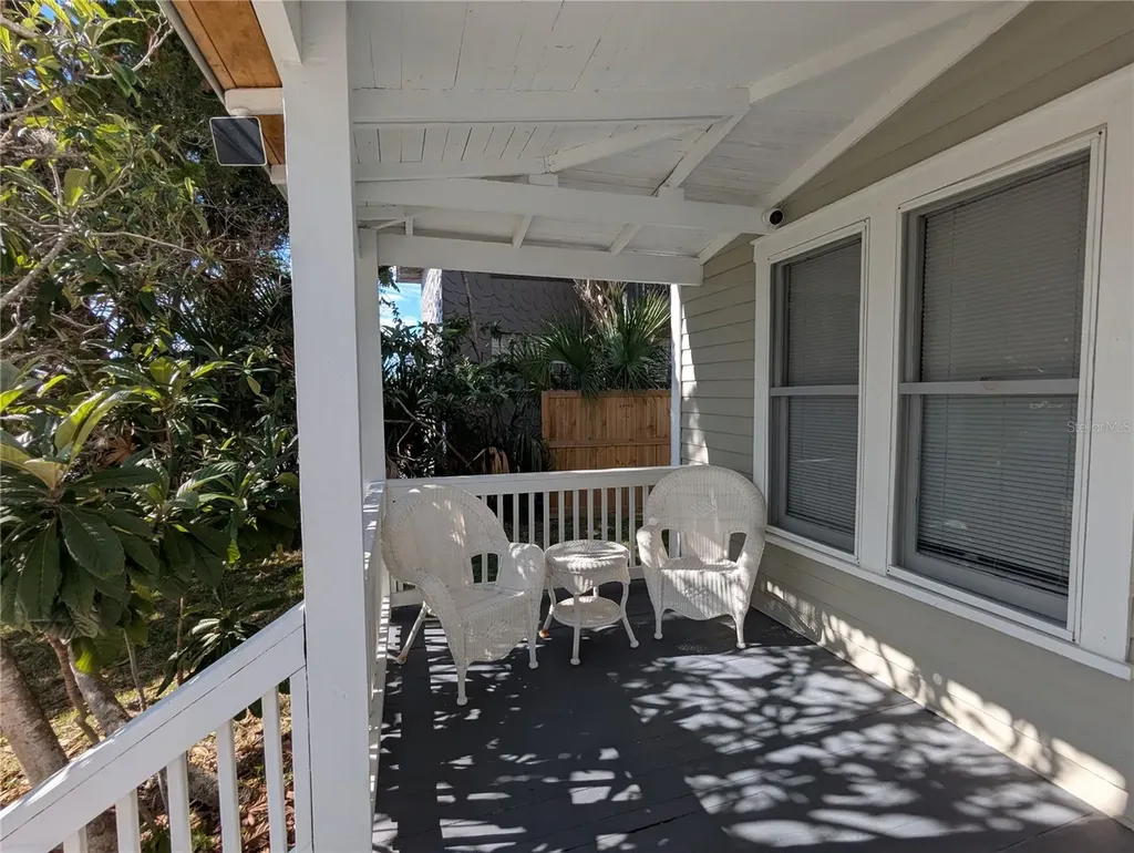 127 S Peninsula Daytona Beach FL 32118