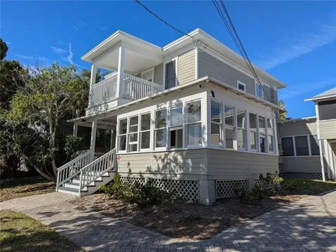 127 S Peninsula Daytona Beach FL 32118