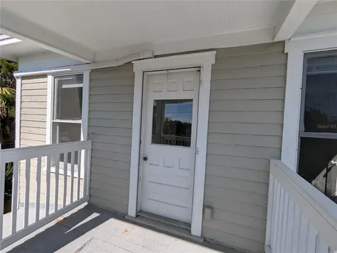127 S Peninsula Daytona Beach FL 32118