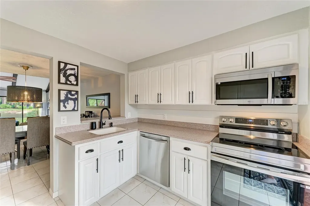 5315 Myrtle Wood Sarasota FL 34235
