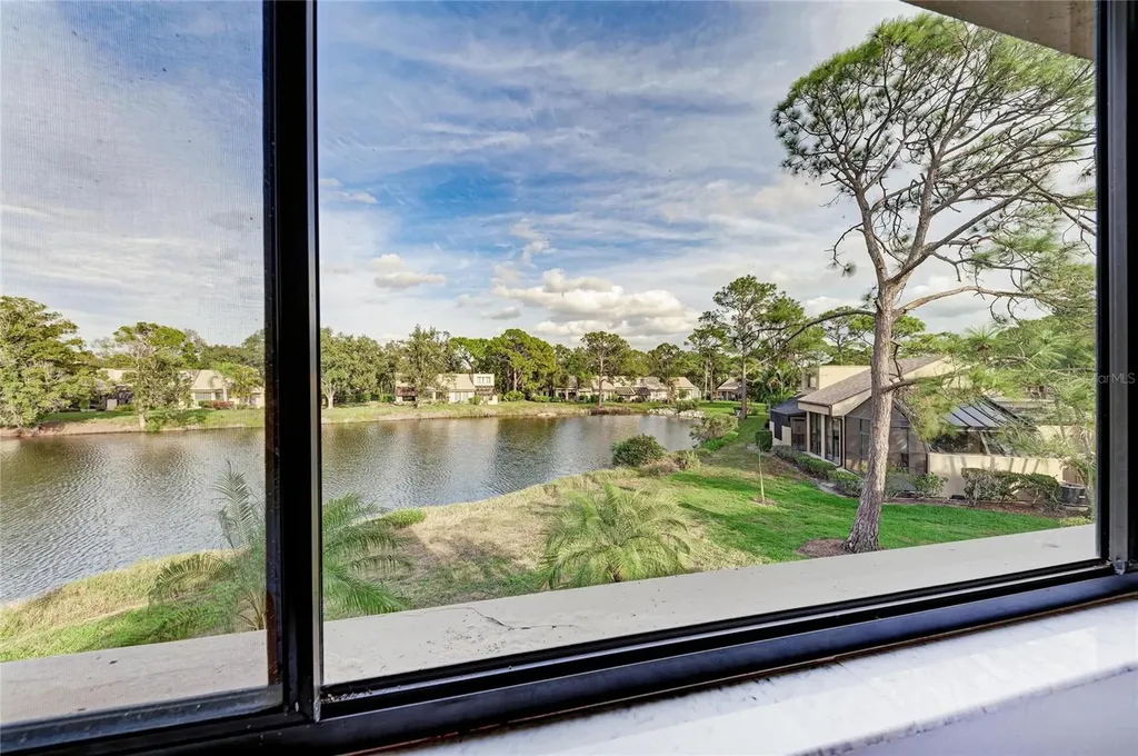 5315 Myrtle Wood Sarasota FL 34235