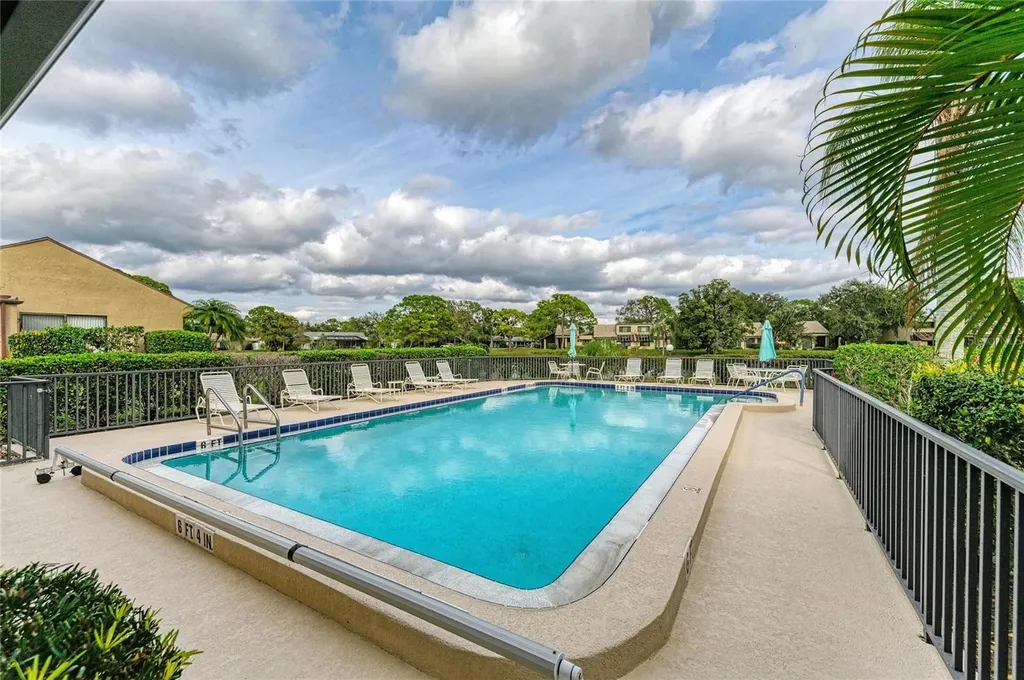 5315 Myrtle Wood Sarasota FL 34235
