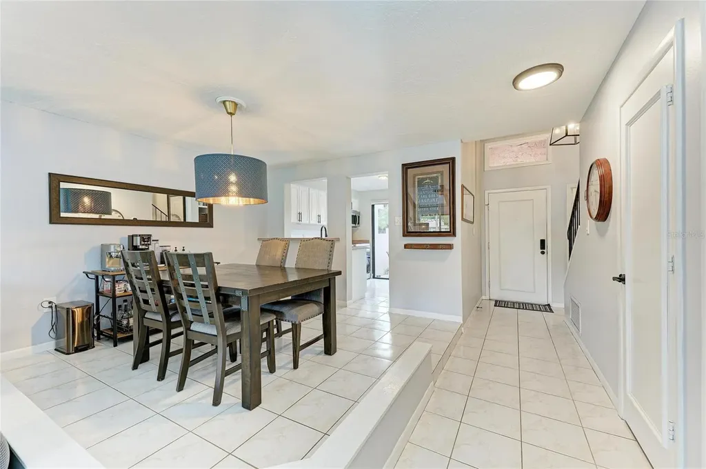 5315 Myrtle Wood Sarasota FL 34235