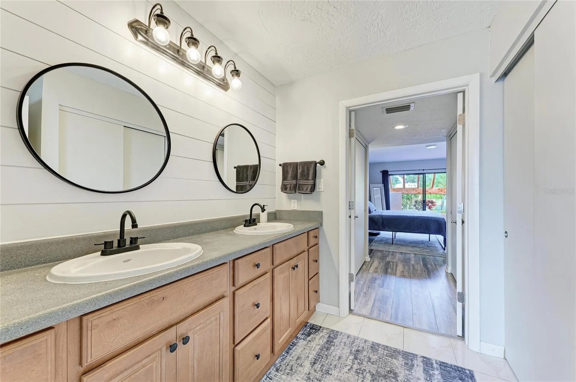 5315 Myrtle Wood Sarasota FL 34235