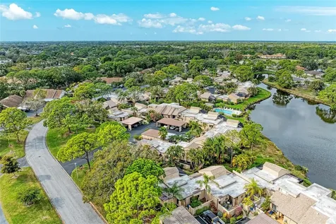 5315 Myrtle Wood Sarasota FL 34235